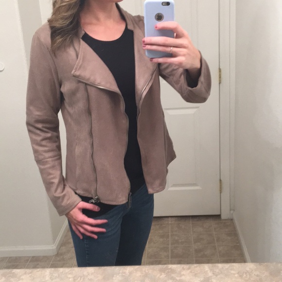Miilla Clothing Jackets & Blazers - 🎉 SALE! 🎉 Brown Faux Suede Jacket